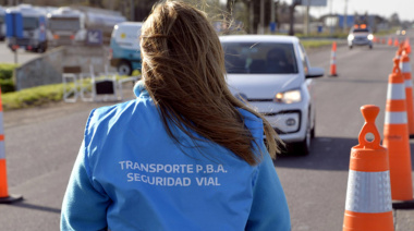 Multas de tránsito en Provincia: cruzar en rojo o sin VTV costará hasta $1.606.000