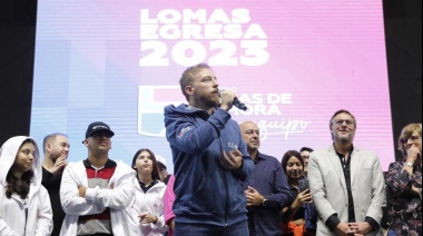 Fede Otermín entregó camperas a estudiantes: "Queremos que las pibas y los pibes sean libres