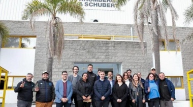 Achával recibió el apoyo de empresarios, gremialistas y sindicatos en el Parque Industrial