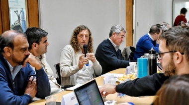 Cómo es el cronograma de pago con aumento de los estatales bonaerenses