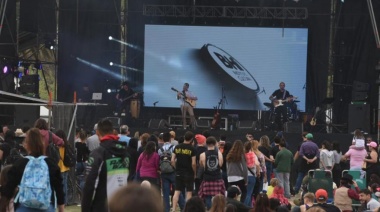 Primavera en Bahía Blanca: empiezan los festejos acompañados de Gastronomía, emprendedores y música