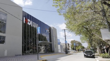 Es un éxito: miles de vecinos asisten al Hospital de Banfield