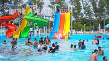 Abrió la temporada de pileta gratuita del Parque de Villa Albertina