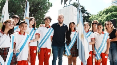 Otermín participó de la celebración de los 246 años del nacimiento de San Martín