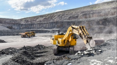 Lanzan un programa para fortalecer la minería en municipios