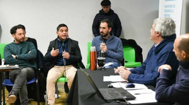 El ministro Javier Rodríguez encabezó la Mesa Provincial de Desarrollo Apícola
