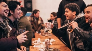 Festejan el Día del Amigo con propuestas culturales y promociones en comercios
