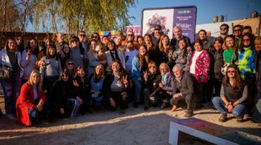 Inauguración de la Plaza "Mujeres en Pie de Lucha"