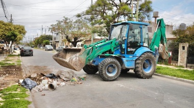 Avanza el Programa Integral de Bacheo y fortalecen la idea de no tirar basura en la vía pública