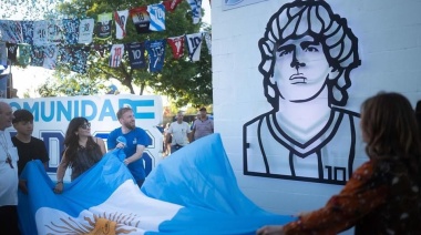Con la presencia de Gianinna Maradona y Claudia Villafañe, Otermín presentó "Comunidad de D10S"