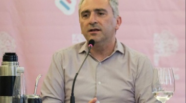 Larroque encabezó un encuentro con referentes de Deportes de los 135 municipios