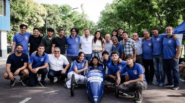 Estudiantes de escuela técnica crearon un auto eléctrico para el Desafio YPF