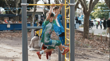Turdera ya disfruta de su nueva plaza San Martín