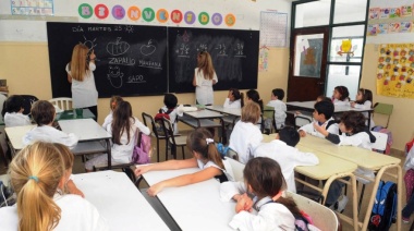 Kicillof logró un acuerdo salarial con los docentes
