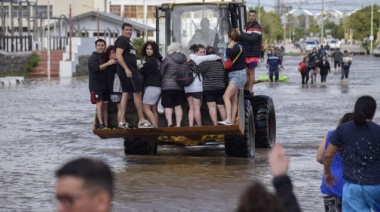 Cuántas personas permanecen desaparecidas tras el temporal en Bahía Blanca