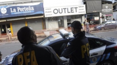 Confirman que se entregarán a inundados casi 3 mil pares de zapatos secuestrados en Bahía Blanca