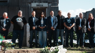 Otermín participó del homenaje a los caídos de Malvinas en el Cementerio de Lomas