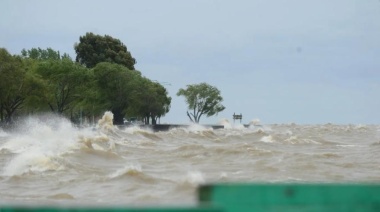 Alerta por la crecida del Río de la Plata