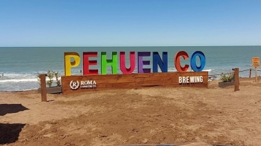 Con regalos para el primer turista, Coronel Rosales inaugura la temporada 2024