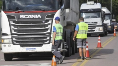 Arrancó la restricción de camiones en autopistas y rutas por las Fiestas