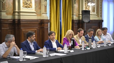 Kicillof y los intendentes UCR impulsarán una nueva ley que regule los medicamentos