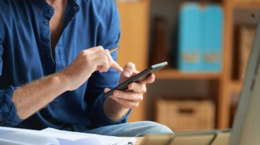 El Gobierno derogó el DNU que controlaba los precios de los servicios de cable, Internet y celular