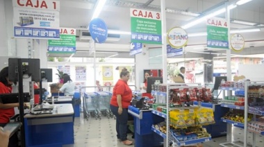 Coronel Pringles: una cajera de un supermercado estafó a 67 clientes con extracciones de dinero