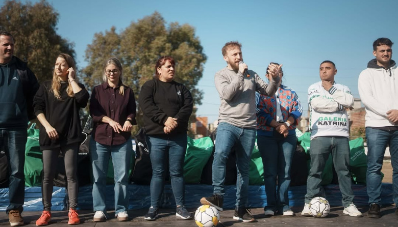 Clubes de la Comunidad: apoyo institucional para fortalecer el deporte barrial en Lomas