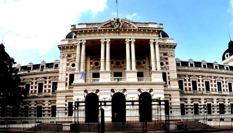 La inflación licuó los fondos municipales y obligó a crear nuevas tasas