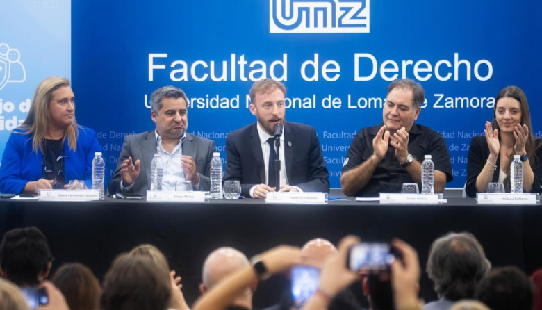 Otermín en la Facultad de Derecho: "la seguridad es lo más importante en una sociedad"