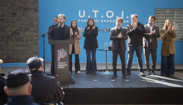 Otermín y Kicillof inauguraron la nueva base de la UTOI en Lomas con 100 efectivos y equipamiento de última generación