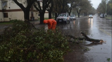 Temporal de lluvia y viento en Bahía Blanca
