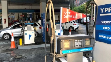 El Gobierno y las petroleras acordaron subas del 4% por mes hasta julio