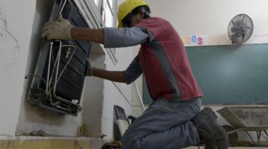 Comienzan los trabajos de obras y calefacción en escuelas platenses