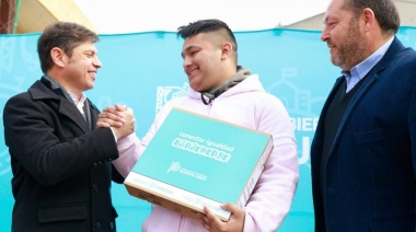 Kicillof: "No podemos dejar nuestro futuro en manos de los que quieren que sea para pocos"