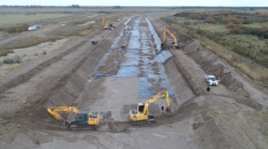 Villarino: están por finalizar las obras de impermeabilización de los canales del Río Colorado