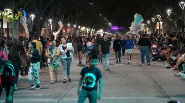 Llega la Farándula Estudiantil 2023 a Azul