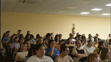 Más de 3 mil estudiantes realizan el curso de ingreso en la Facultad de Sociales
