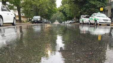La alerta por tormentas trepó a “roja” para gran parte de la provincia