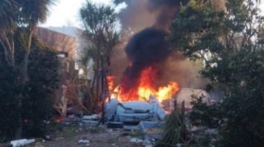 Una impactante explosión destruyó una vivienda en un country de Chascomús