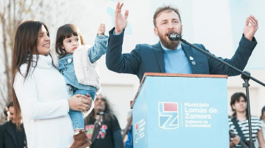 Miles de familias de Lomas celebraron el Día de la Independencia en la Plaza Grigera