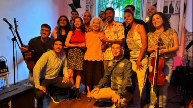 Estela de Carlotto festejó los 95 años bailando con Kicillof