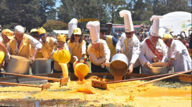 La fiesta más deliciosa de Pigüé: así será la Omelette Gigante 2025 con 20 mil huevos y Amar Azul