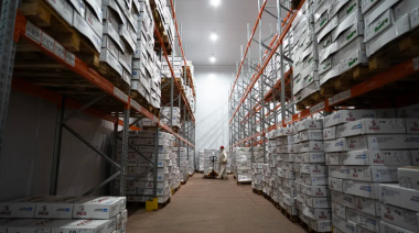 Varias empresas impulsan suspensiones o adelanto de vacaciones para sortear la crisis