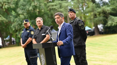 Seguridad: Kicillof apuntó a la quita de fondos y firmó acuerdos con intendentes