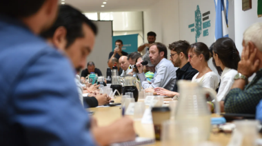 Paritarias bonaerenses: Gobierno bonaerense ofreció 9% y negocia acuerdo