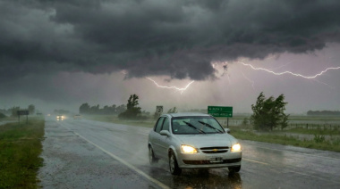 Finde XXL pasado por agua: alerta por tormentas para la Provincia