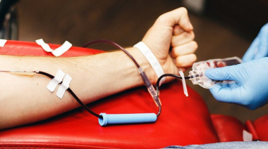 Salud cambió la donación de sangre: qué pasa con los dadores familiares
