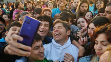 Axel Kicillof apuesta a la juventud para enfrentar el avance libertario