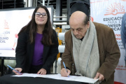 Centros Juveniles: Firma de convenio en Berazategui y encuentro con referentes